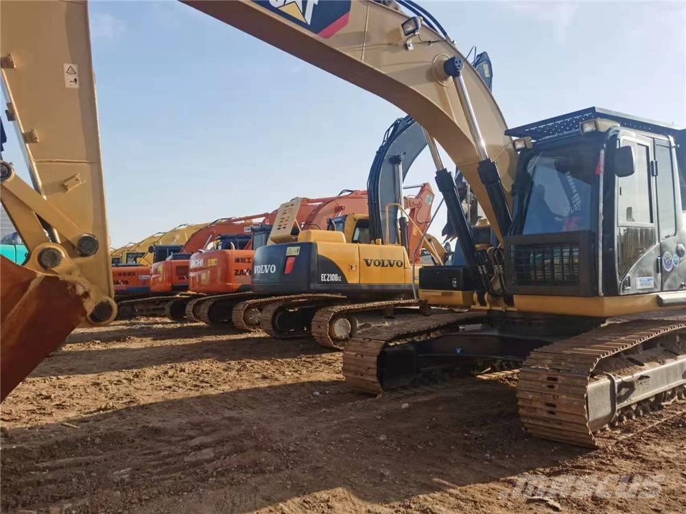 CAT 326D2 Гусеничні екскаватори