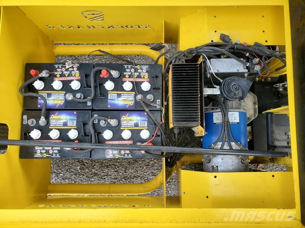 Columbia SC100 Тягачі колісні