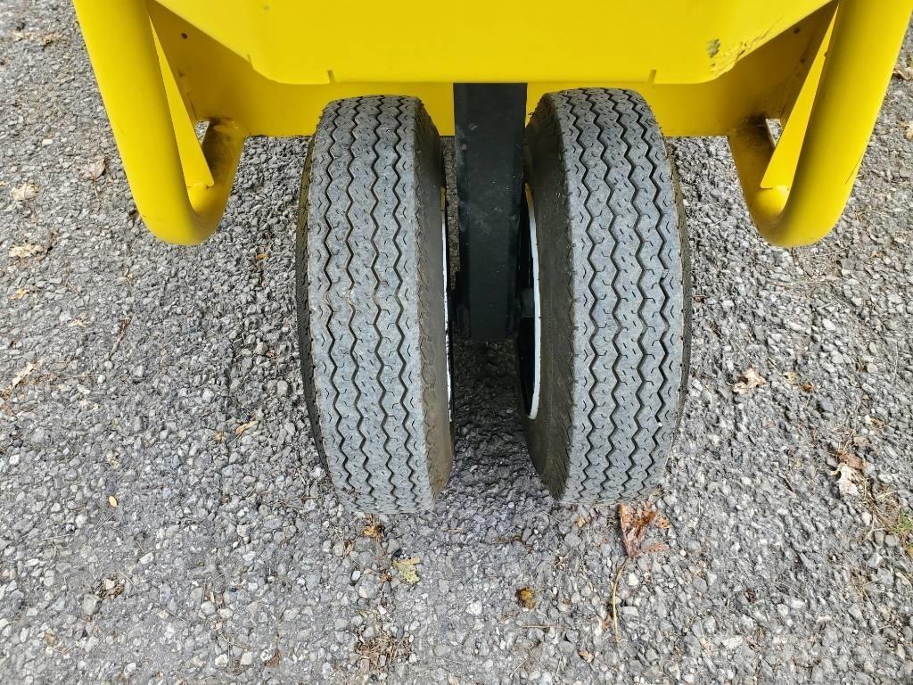 Columbia SC100 Тягачі колісні