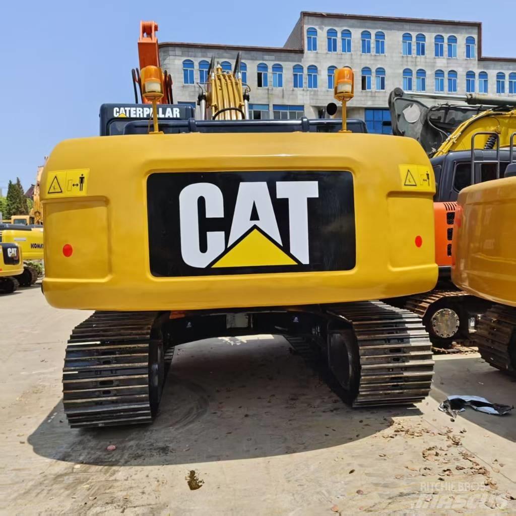 CAT 320 D Гусеничні екскаватори
