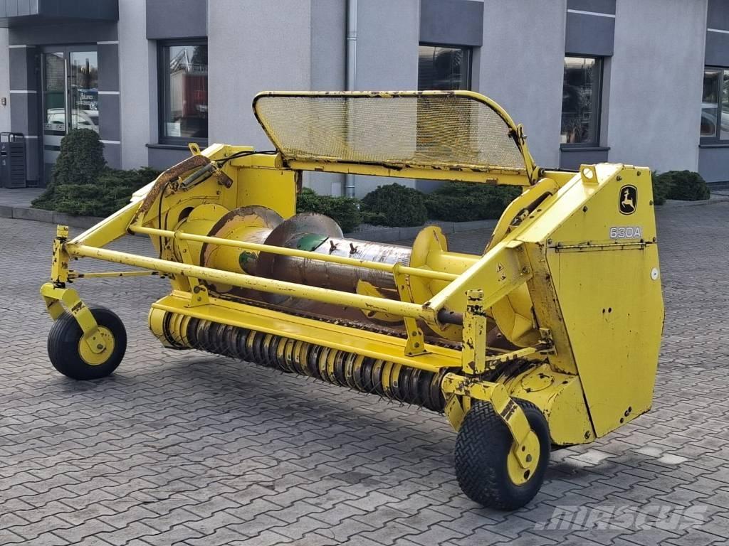 John Deere 630 A Кормозбиральні комбайни