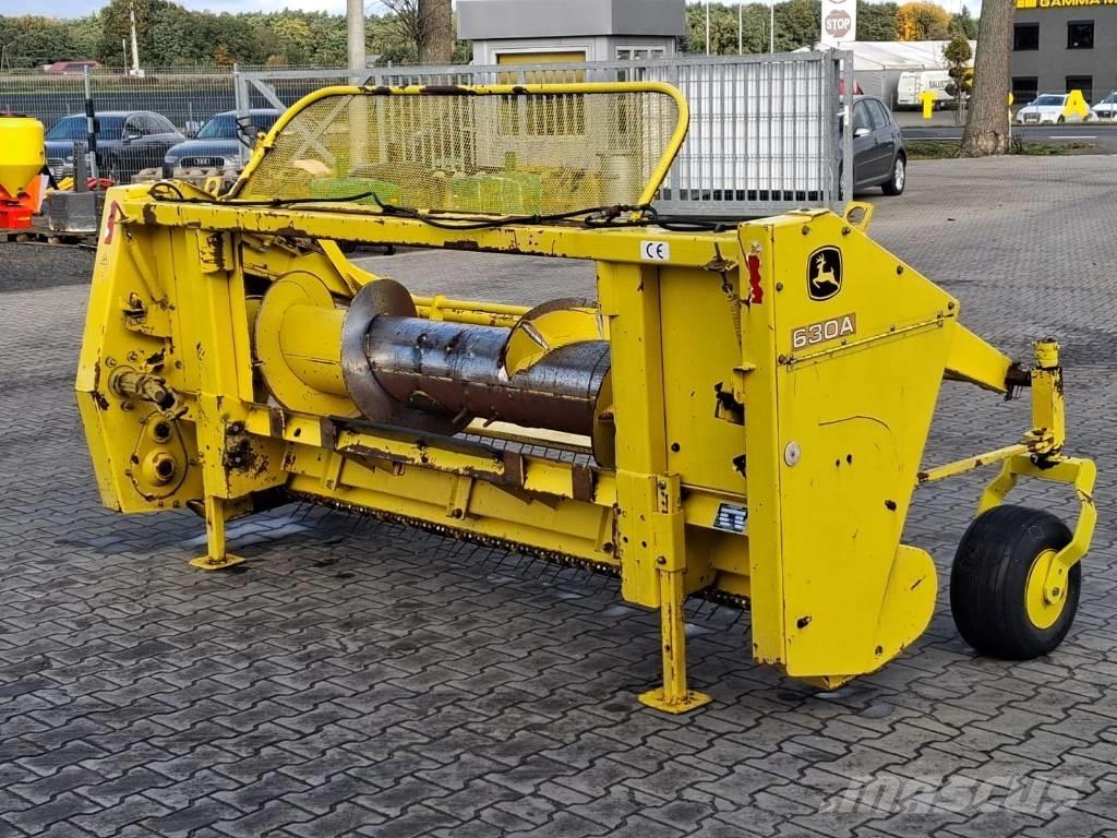 John Deere 630 A Кормозбиральні комбайни