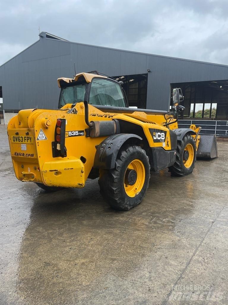 JCB 535 V 140 Телескопічні навантажувачі