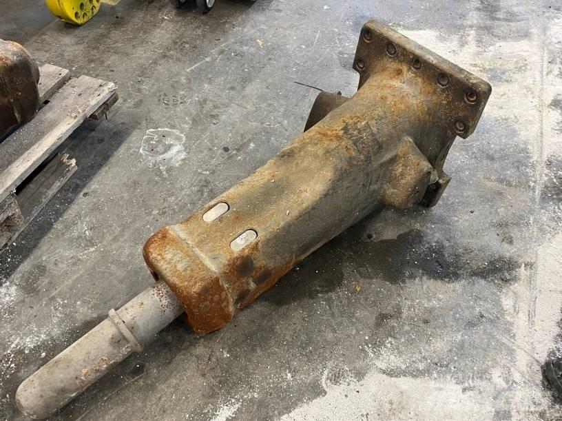 Atlas Copco SB 552 Плуги