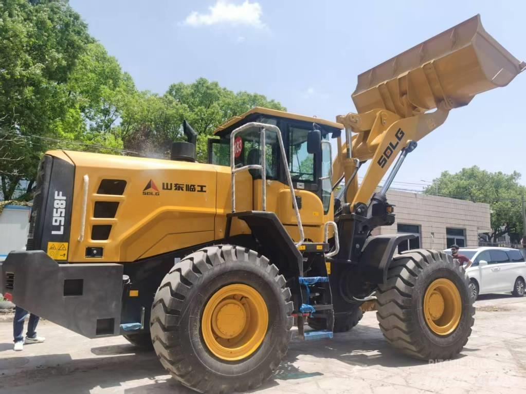 SDLG 958F Фронтальні навантажувачі