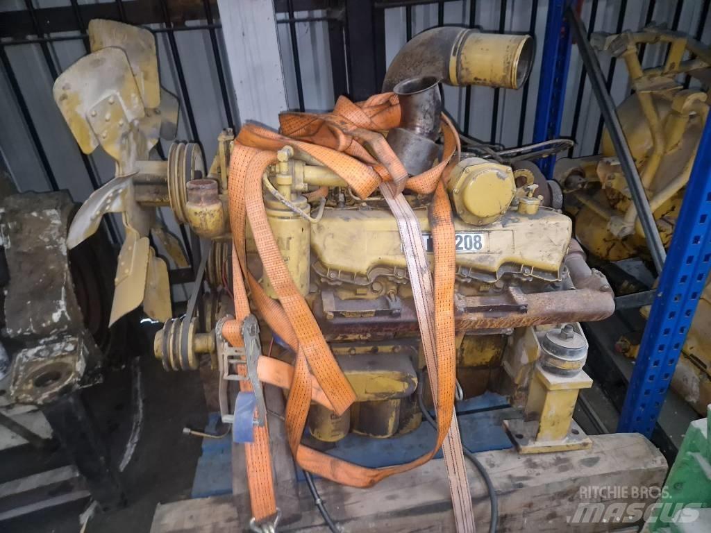 CAT 3208 Двигуни