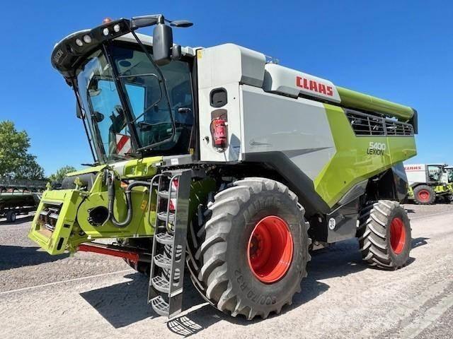 CLAAS LEXION 5400 Зернозбиральні комбайни
