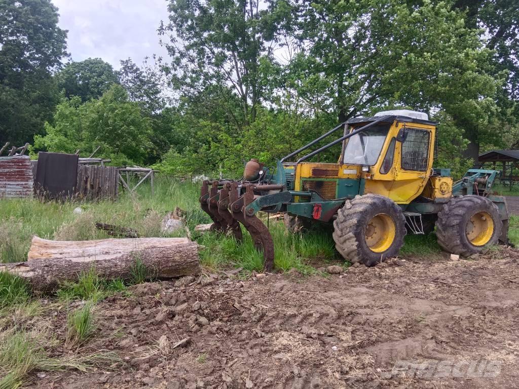 HSM 807 Лісогосподарські трактори