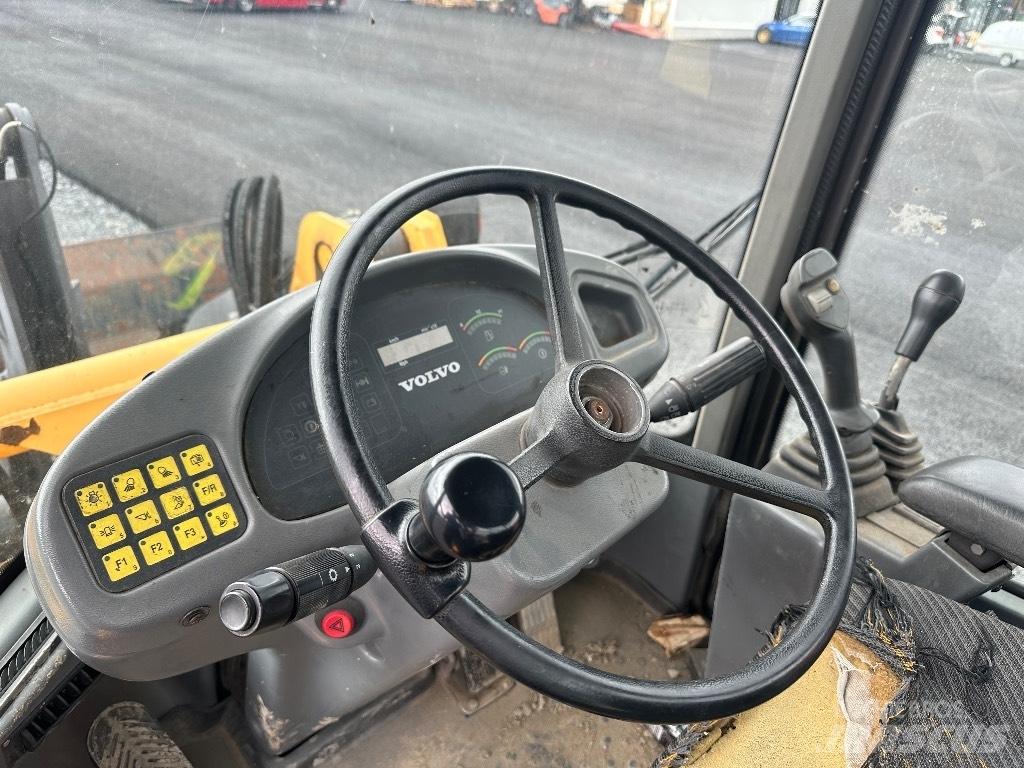 Volvo L45B 4X4 /245 Малі навантажувачі