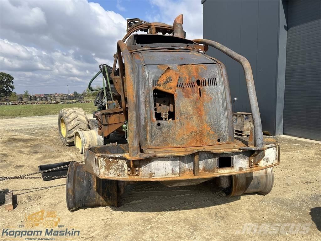 John Deere 1270E Харвестери