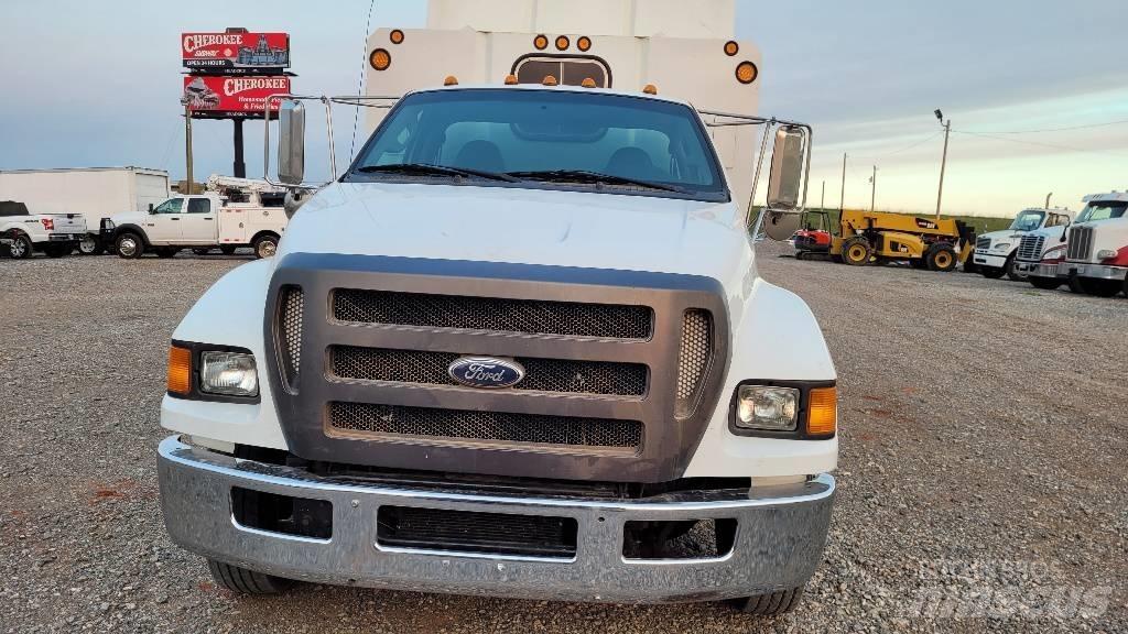 Ford F 650 SD Вантажівки для тріски