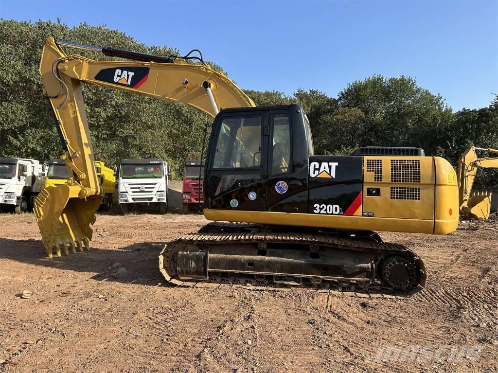 CAT 320 D Гусеничні екскаватори