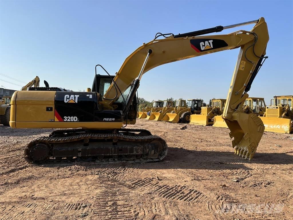 CAT 320 D Гусеничні екскаватори