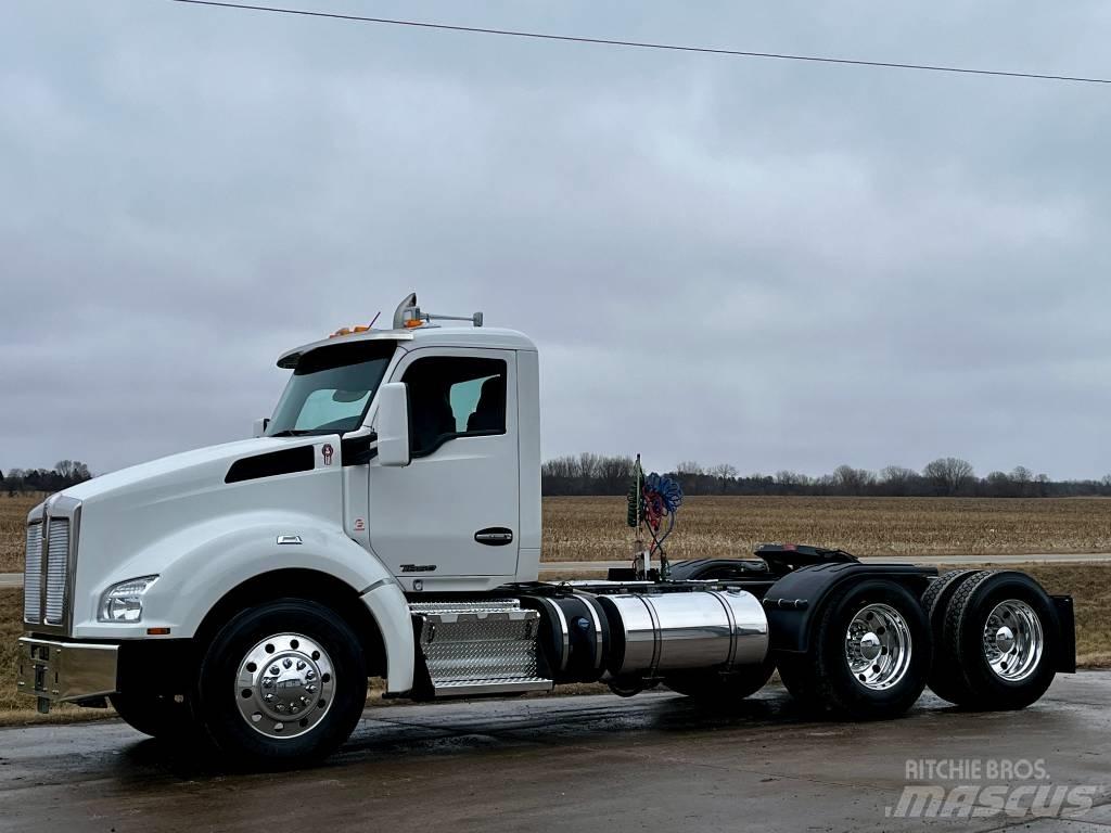 Kenworth T 880 Тягачі