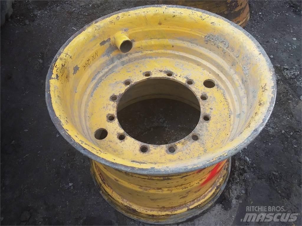 Rottne H20 24x30,5 Шини