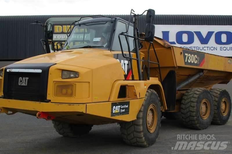 CAT 730C2 Зчленовані самоскиди