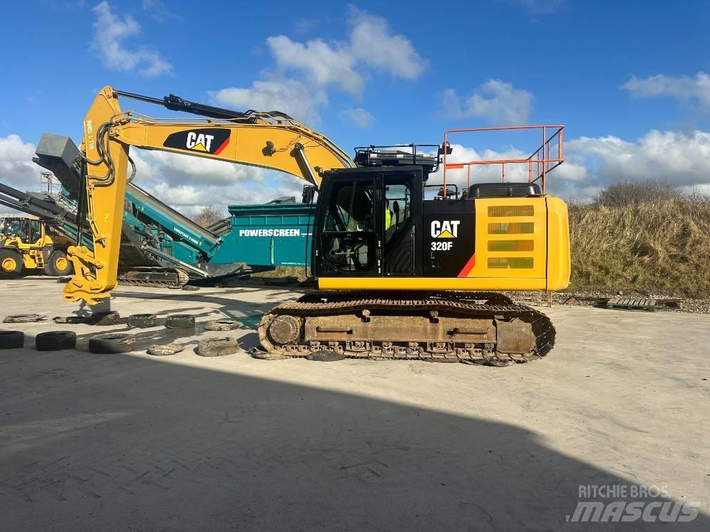 CAT 320FL Гусеничні екскаватори
