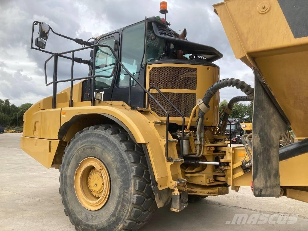 CAT 745 Зчленовані самоскиди