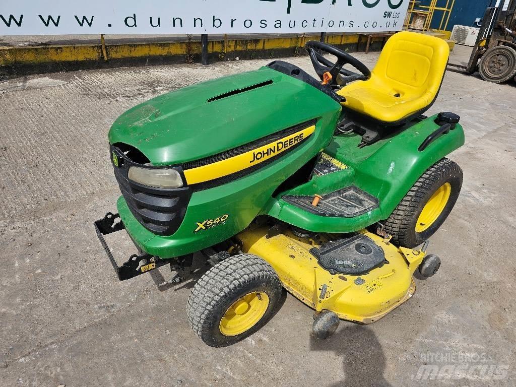 John Deere X 540 Трактори