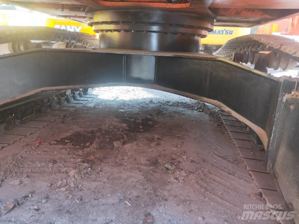 Doosan DH220LC-7 Гусеничні екскаватори