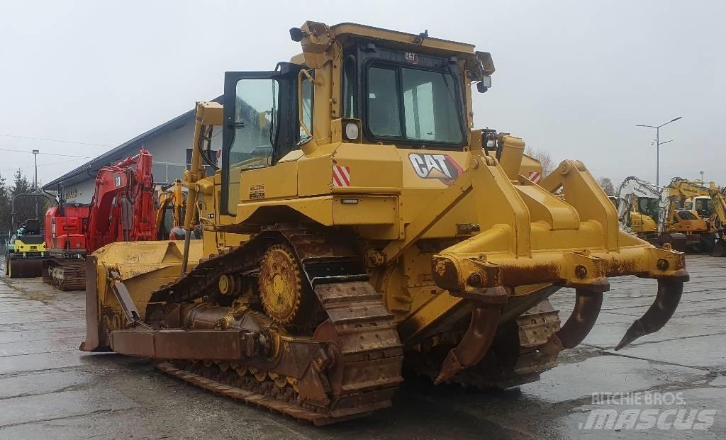 CAT D 6 T XL Гусеничні бульдозери