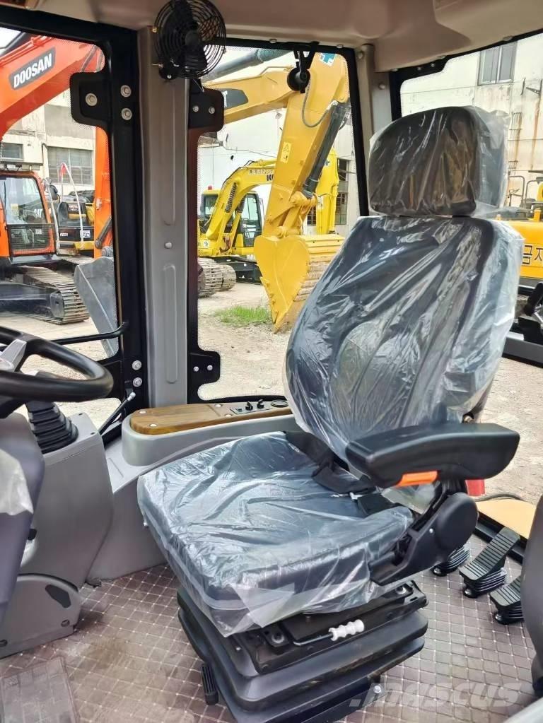 CAT 420 F Екскаватори-навантажувачі