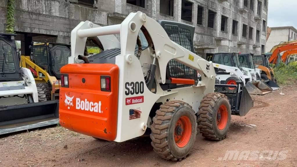Bobcat S300 Міні-навантажувачі