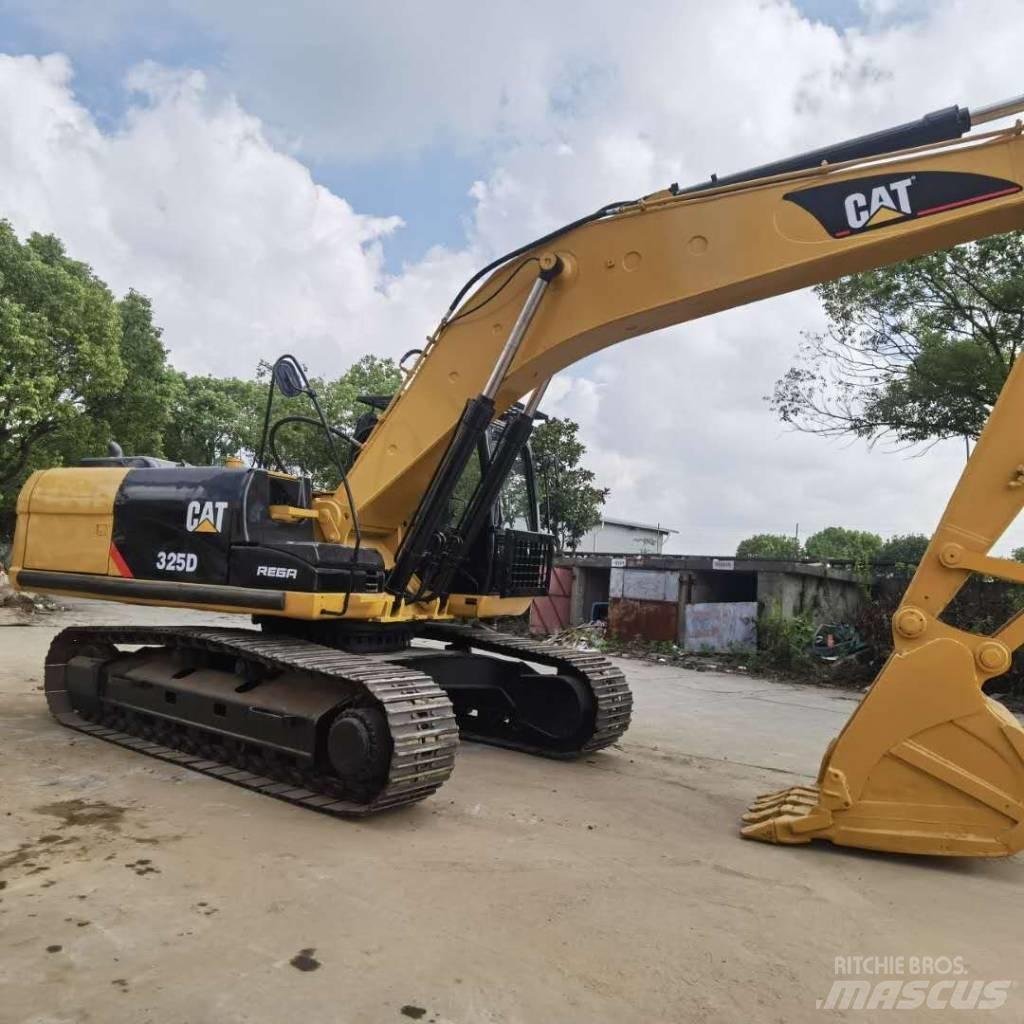 CAT 325DL Гусеничні екскаватори