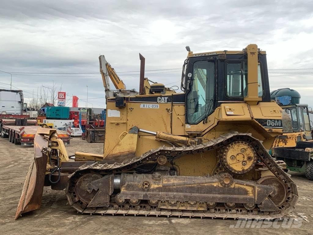 CAT D 6 M XL Гусеничні бульдозери