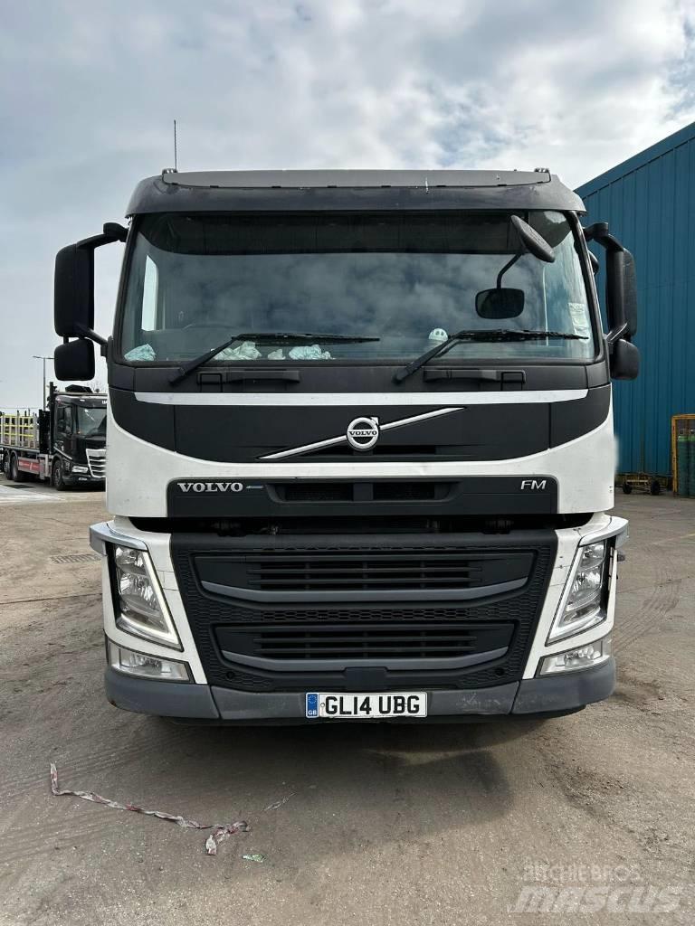Volvo FM 330 Вантажівки-платформи/бокове розвантаження