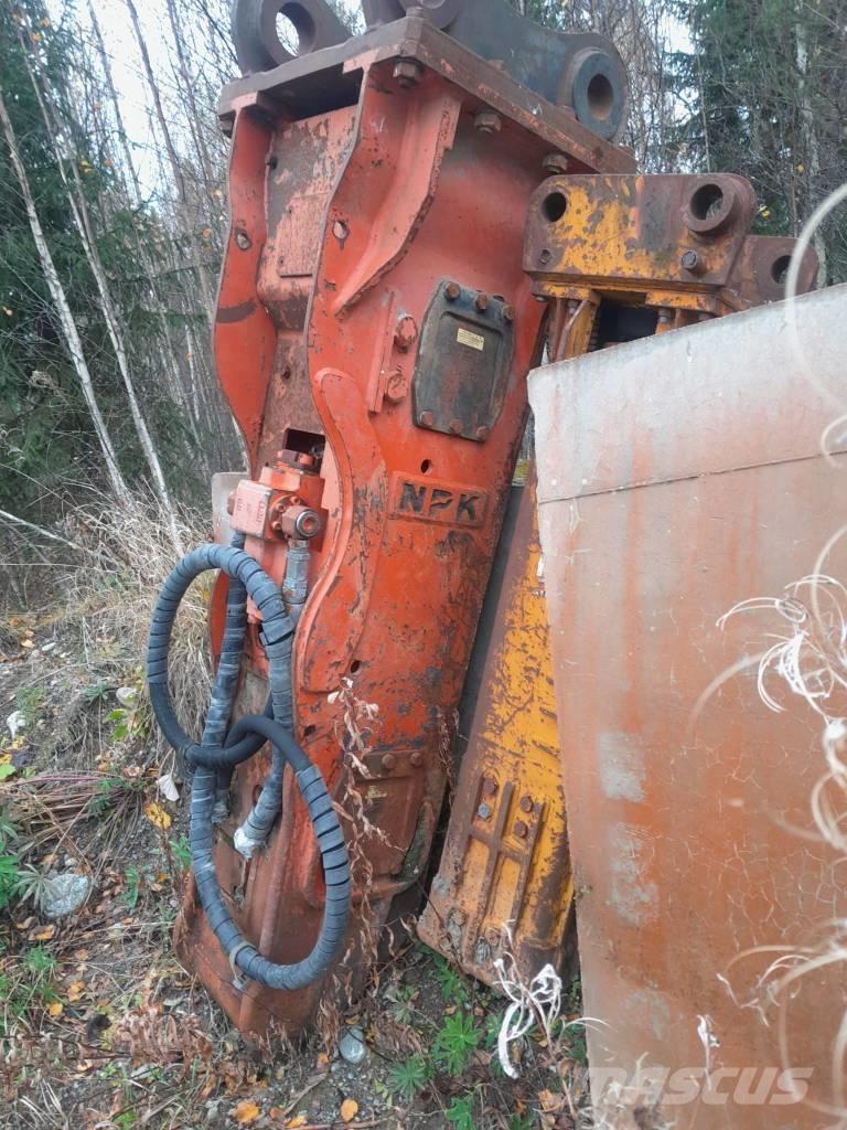 NPK E-216B Плуги