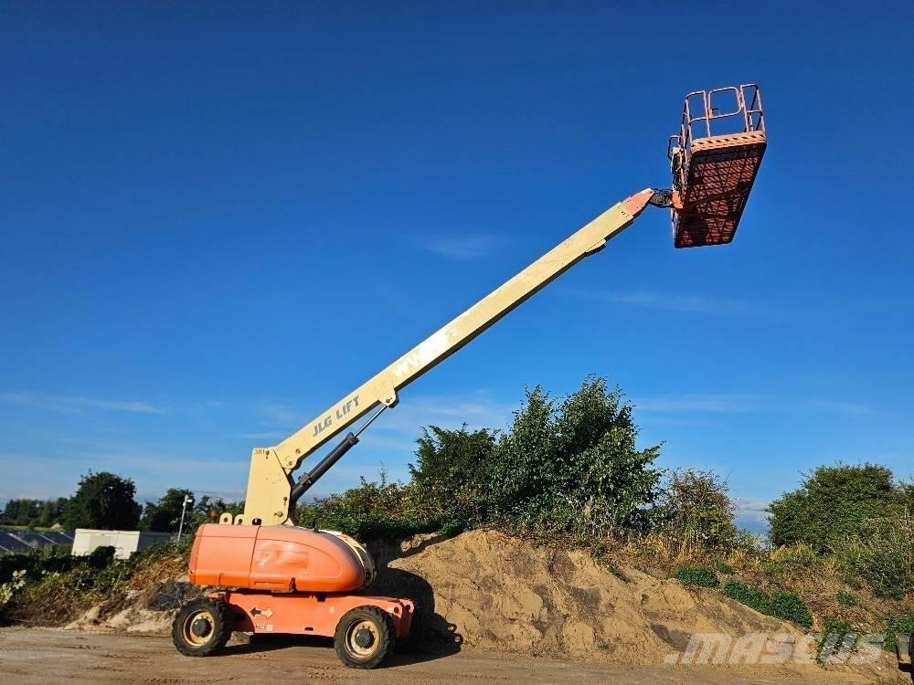 JLG 680S Телескопічні підйомники