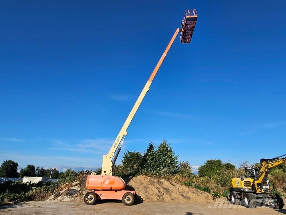 JLG 680S Телескопічні підйомники