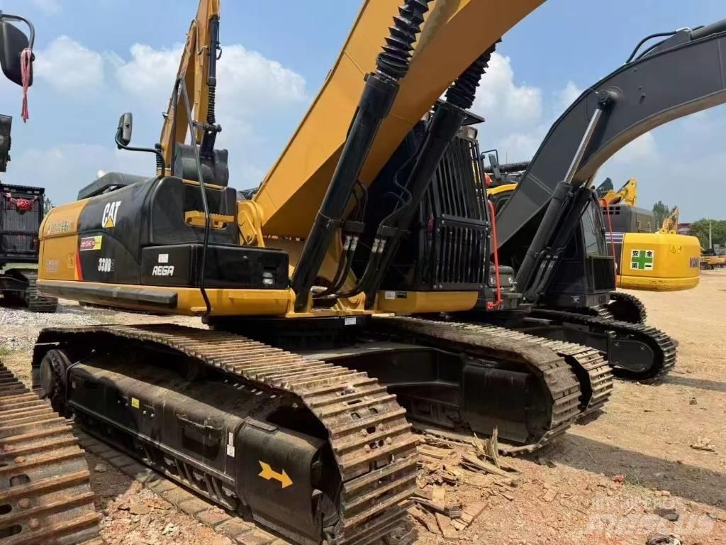 CAT CAT330D2 Гусеничні екскаватори