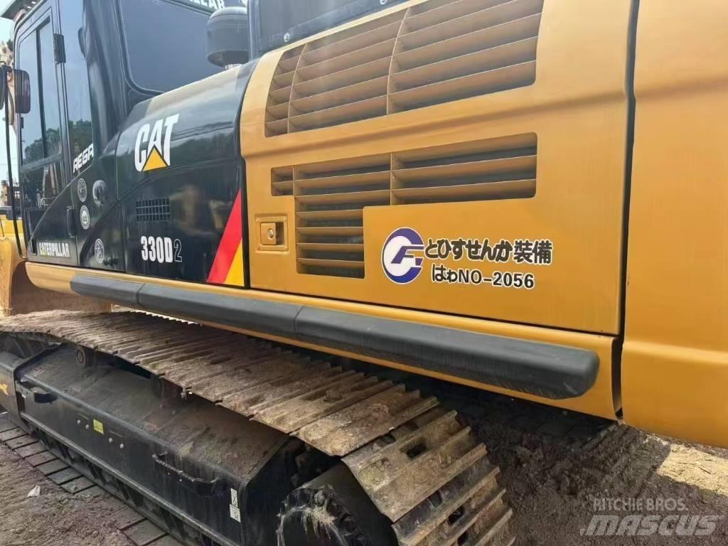 CAT CAT330D2 Гусеничні екскаватори