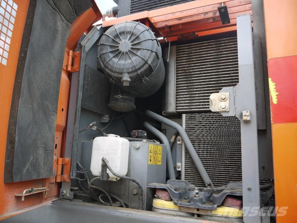 Hitachi ZX 145 W-3 Колісні екскаватори