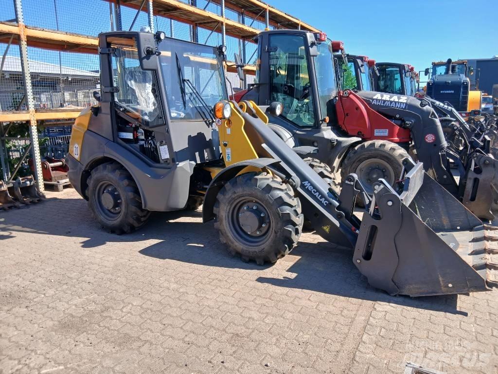Mecalac AX 700 Фронтальні навантажувачі