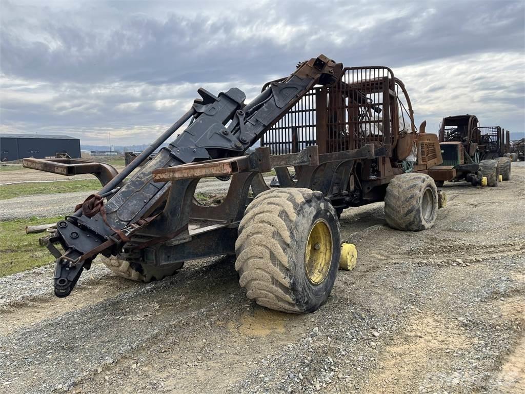 John Deere 1210E Форвардери