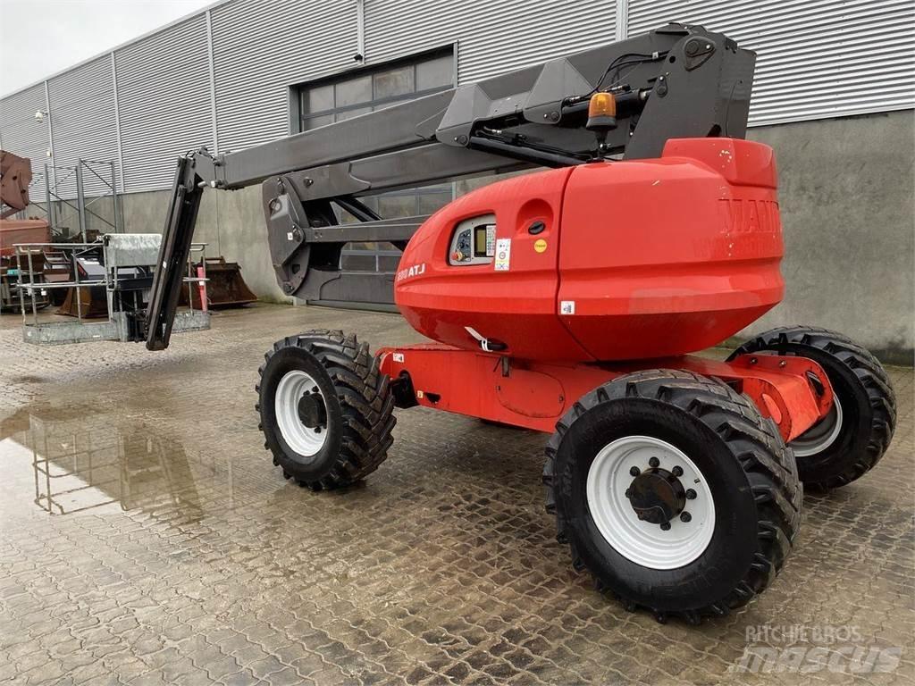 Manitou 200ATJ RC Колінчаті підйомники