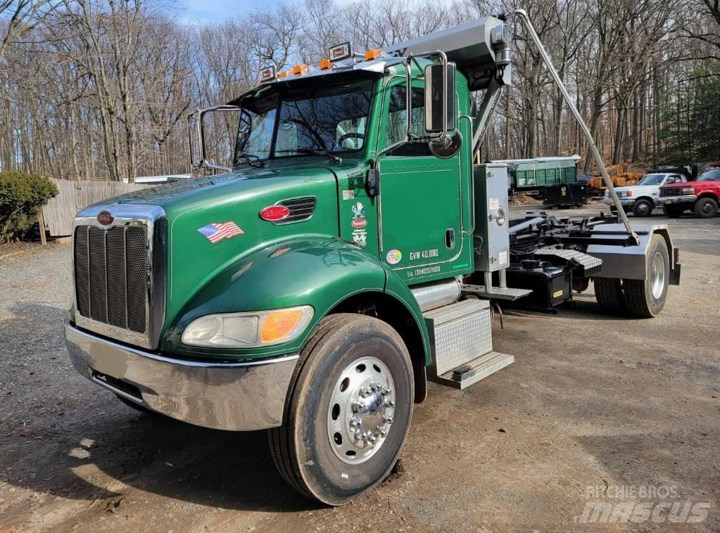 Peterbilt 337 Тягачі