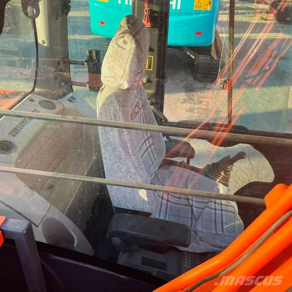 Hitachi ZX 130 Середні екскаватори 7т. - 12т.