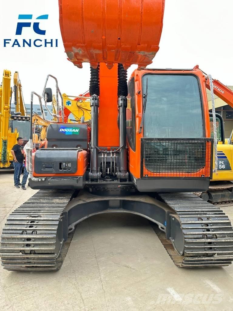 Doosan dx150 Гусеничні екскаватори