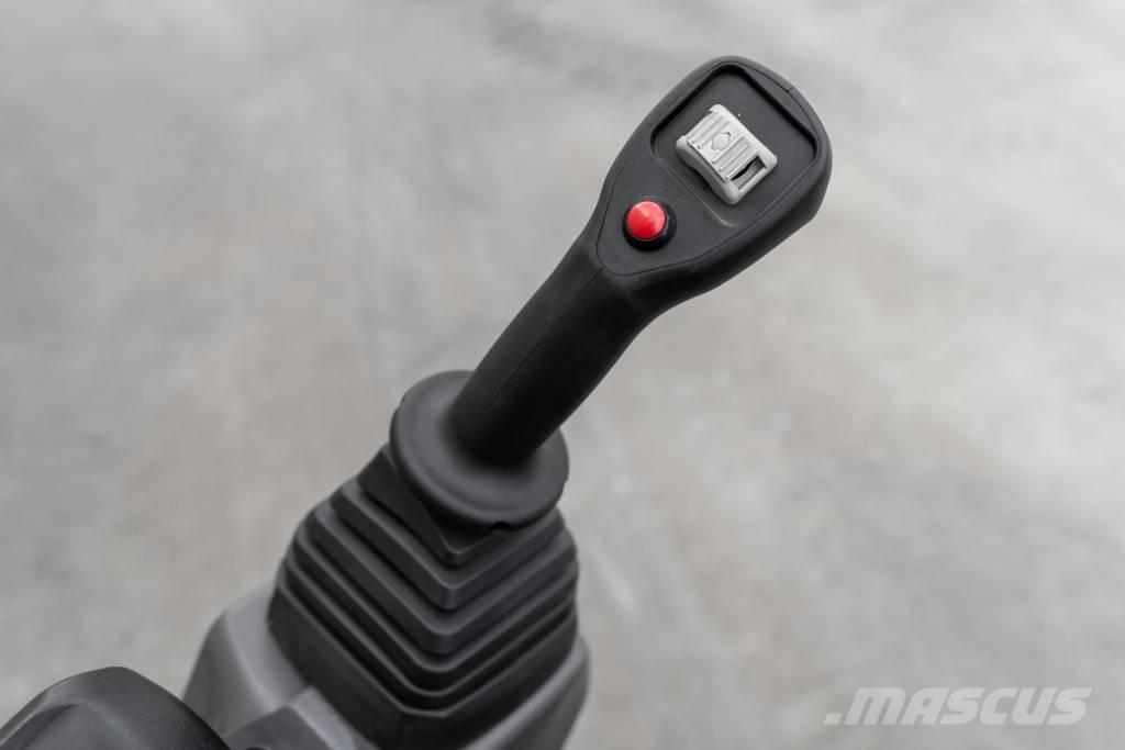 CASE CX 12 D Міні-екскаватори < 7т