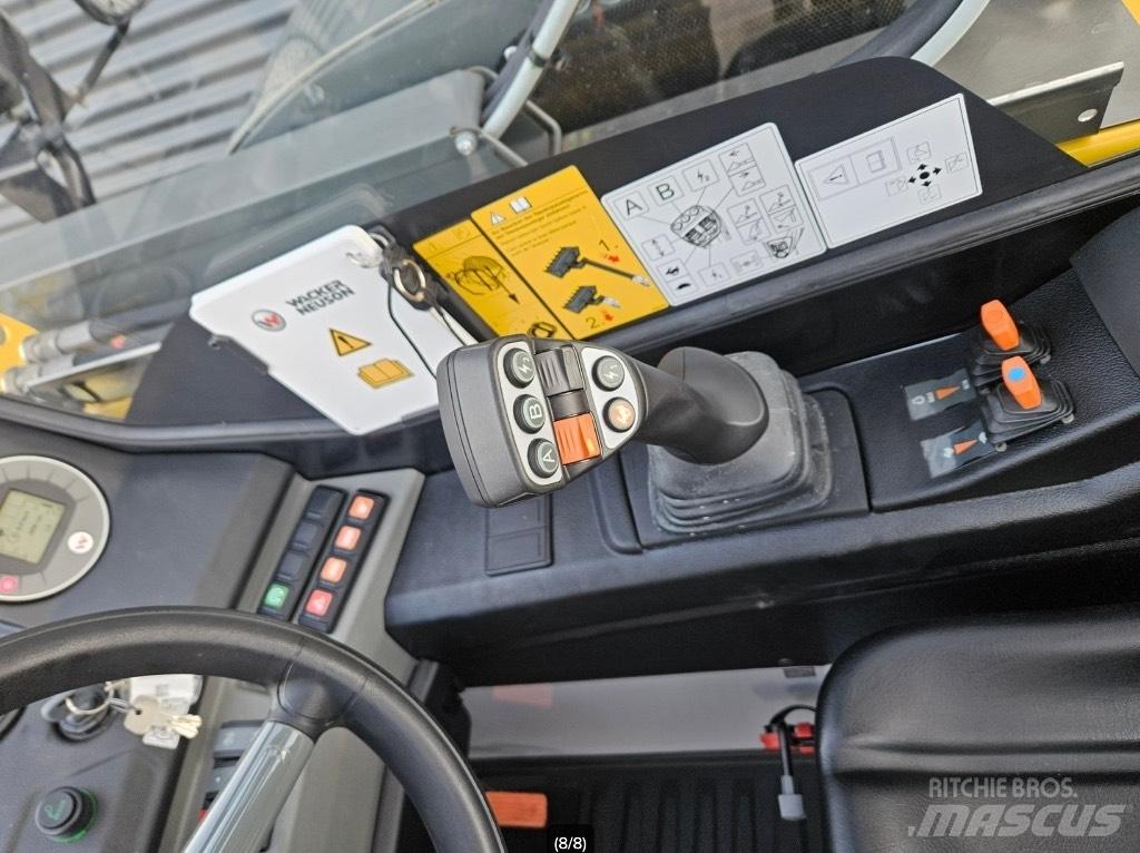 Wacker Neuson TH 412 Телескопічні навантажувачі