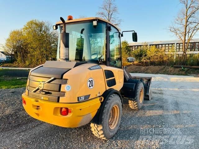 Volvo L25FZ Міні-навантажувачі