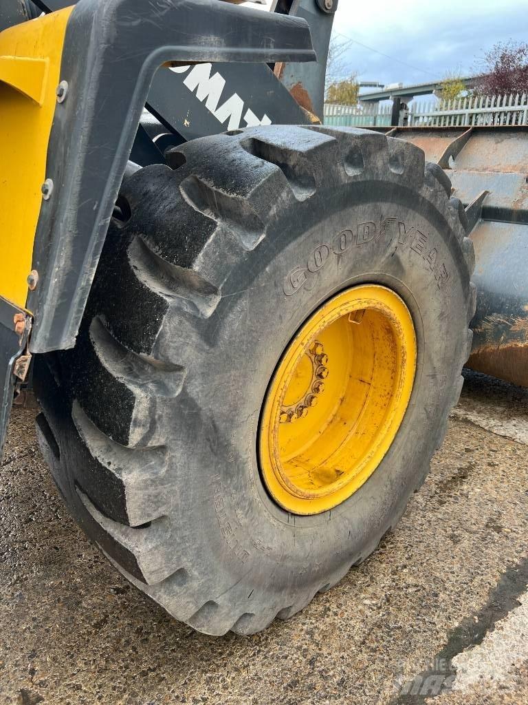 Komatsu WA320PZ-6 Фронтальні навантажувачі