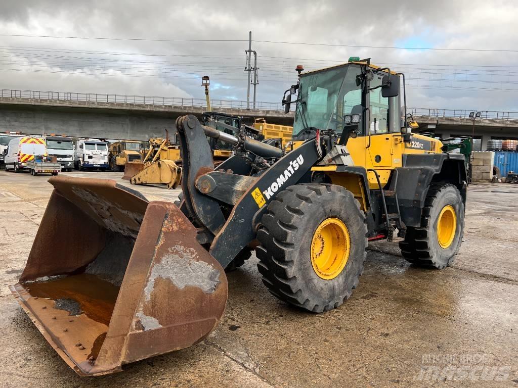 Komatsu WA320PZ-6 Фронтальні навантажувачі