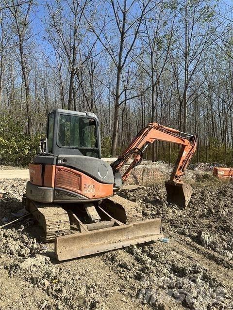 Hitachi ZX50 Гусеничні екскаватори