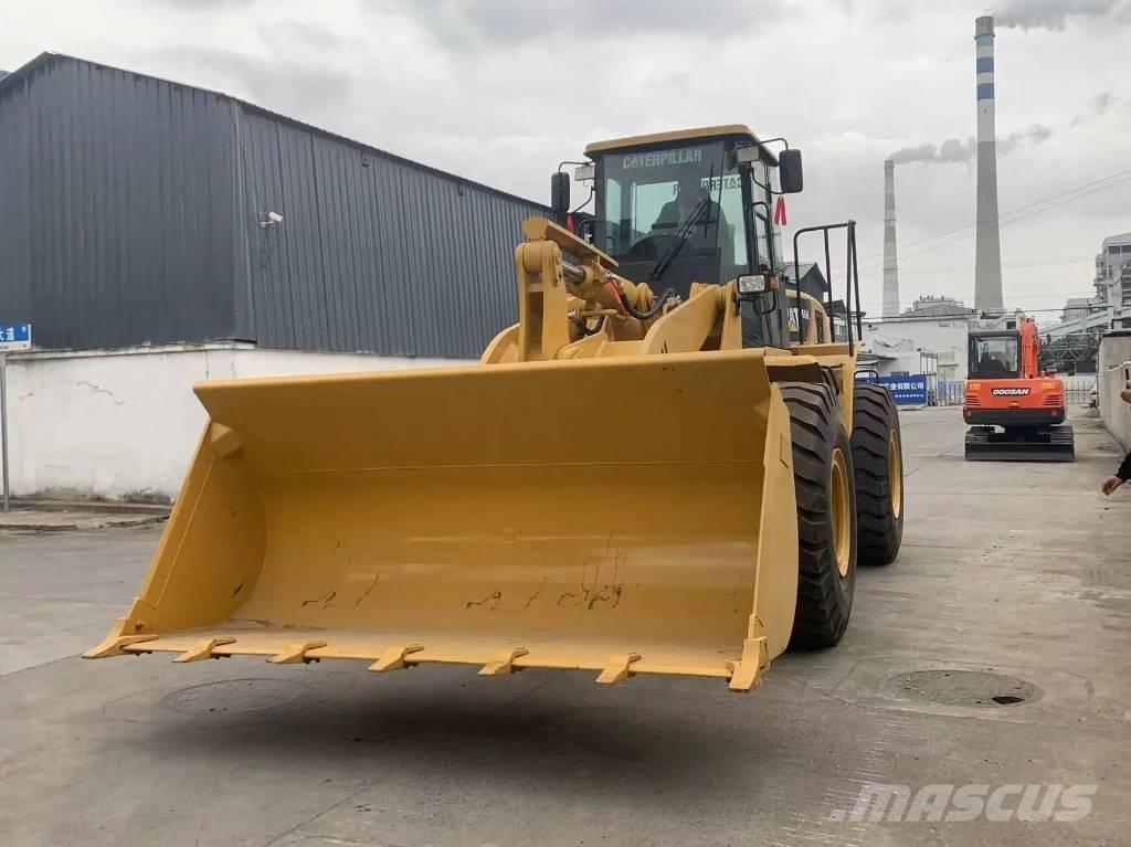 CAT 966H Фронтальні навантажувачі