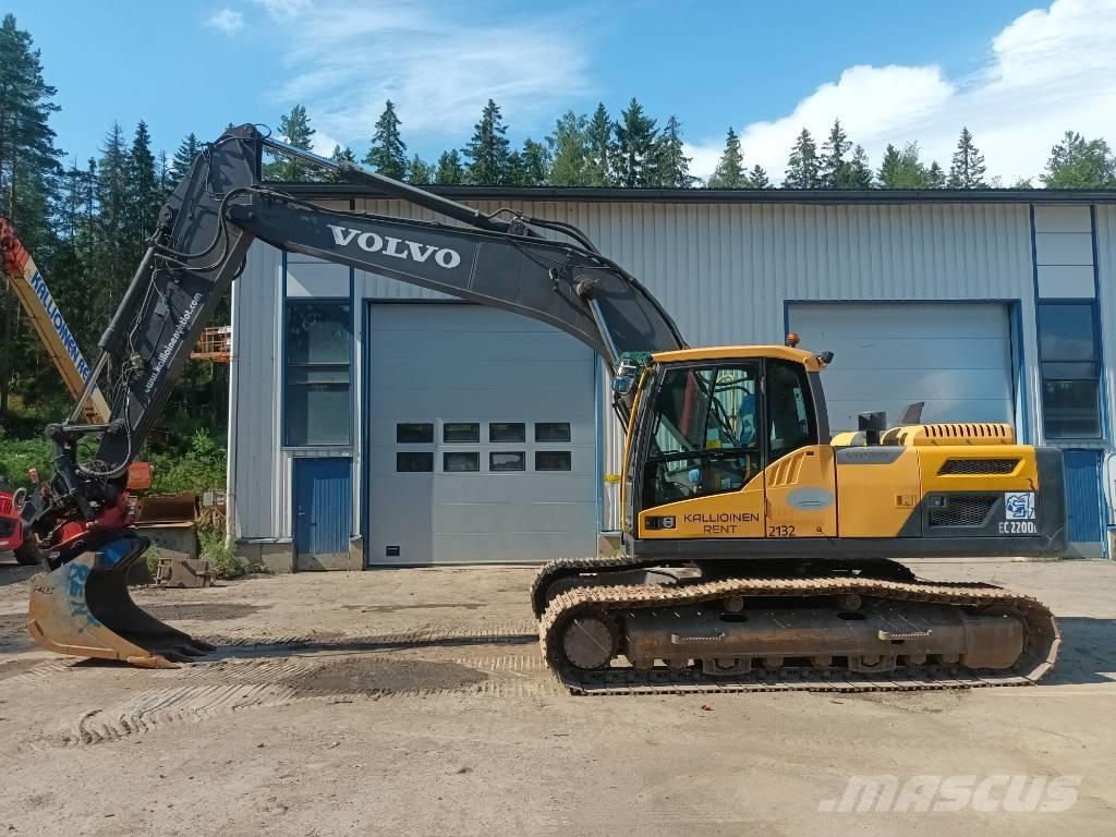 Volvo EC 220 DL Гусеничні екскаватори